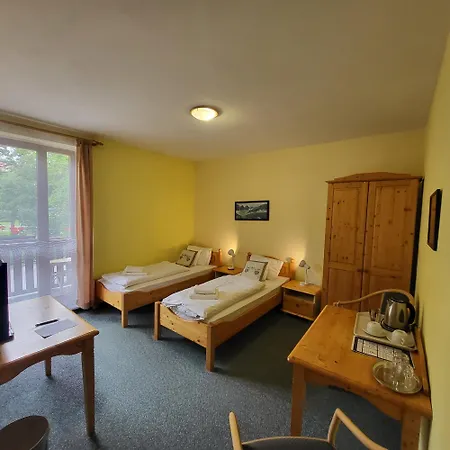 招待所 斯洛拉姆酒店