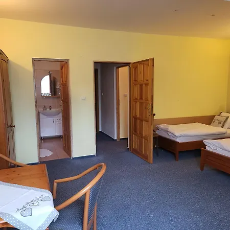 Slalom بيت ضيافة Tatranská Lomnica